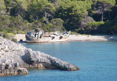 Sailing Holidays in Agalipa Bay, Skyros, Sporades Islands, Greece with Sail la Vie!